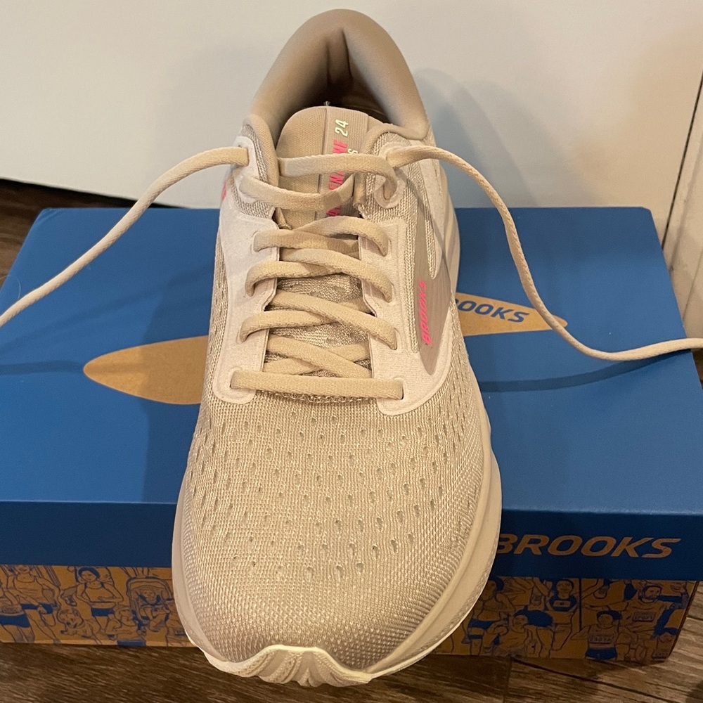 Brooks Women's Adrenaline GTS 24 - Cream and Pink - Picture 5 of 9